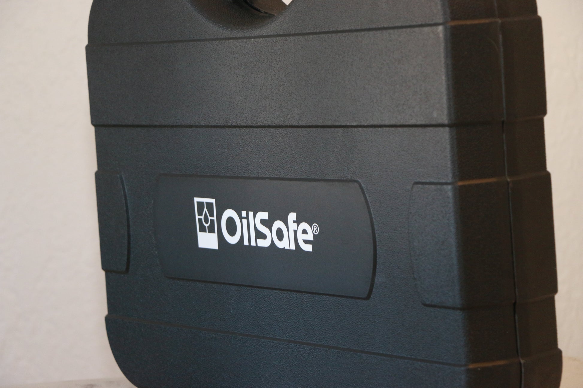 OilSafe | Battery Grease Gun | Clear Color Coded Cartridge - AC Oil & Supply